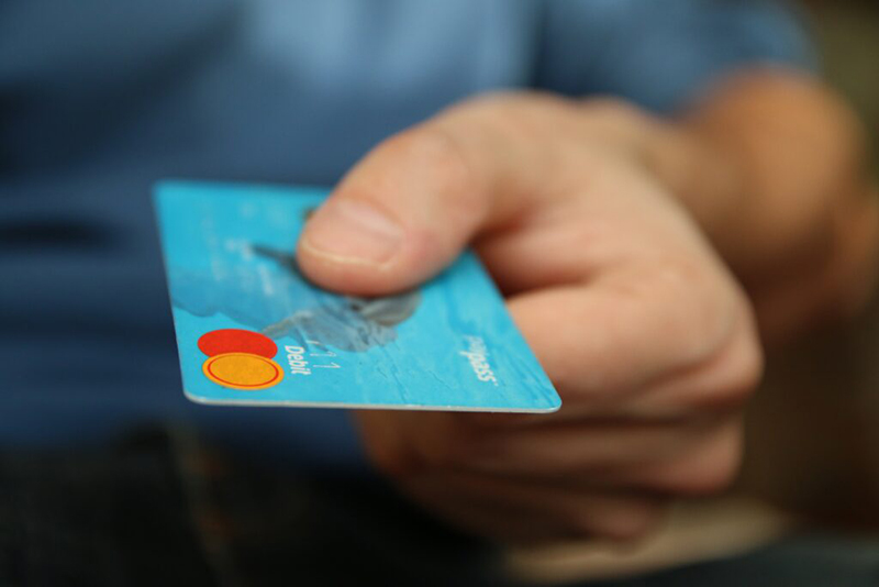 The PROS and CONS of Credit Card Collections
